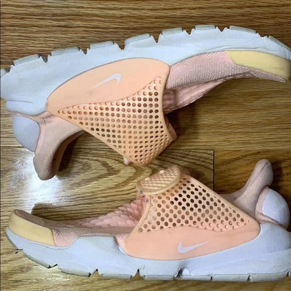 nike sock dart sizing